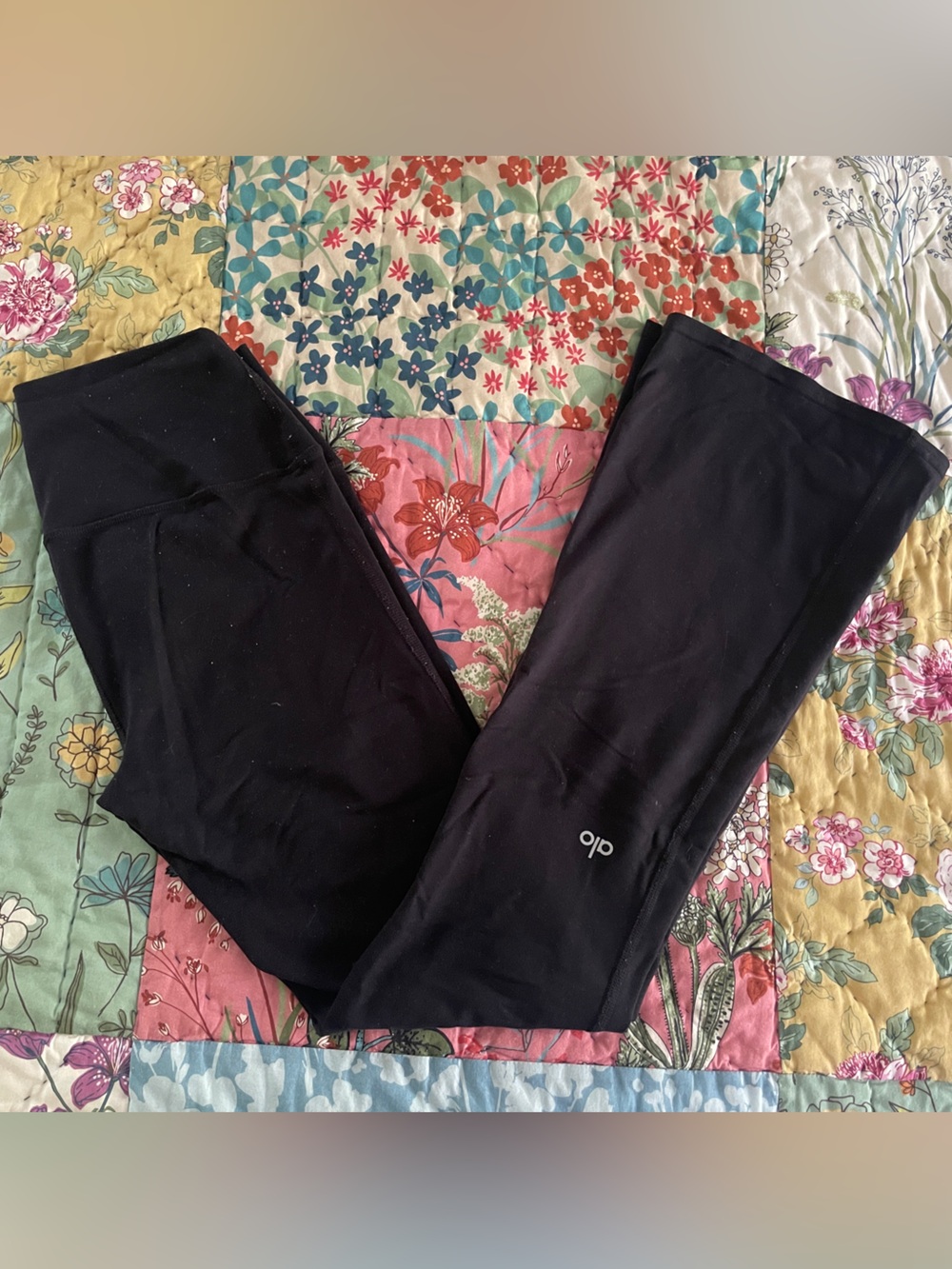 Black Alo Yoga Flare Leggings 7/8 Length Size S